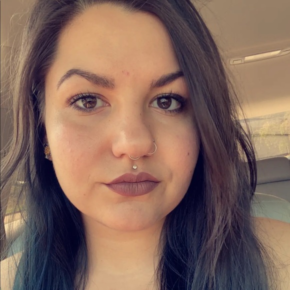 Meet your Posher, Kathryn - Picture 3 of 5